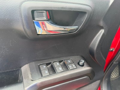 2022 Toyota Tacoma 4WD SR