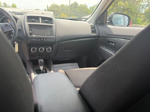 2019 Mitsubishi Outlander Sport ES 2.0